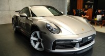 Cận cảnh siêu phẩm Porsche 911 Turbo 50 Years xuất hiện tại Việt Nam